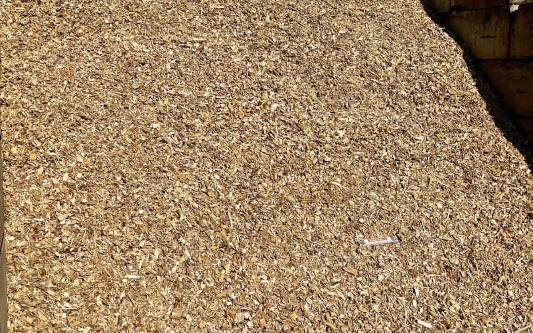 Holzhackschnitzel als Fallschutzmaterial